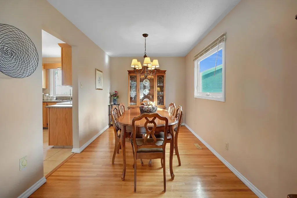 1102 Lake Christina Way SE Calgary AB T2J 2R3