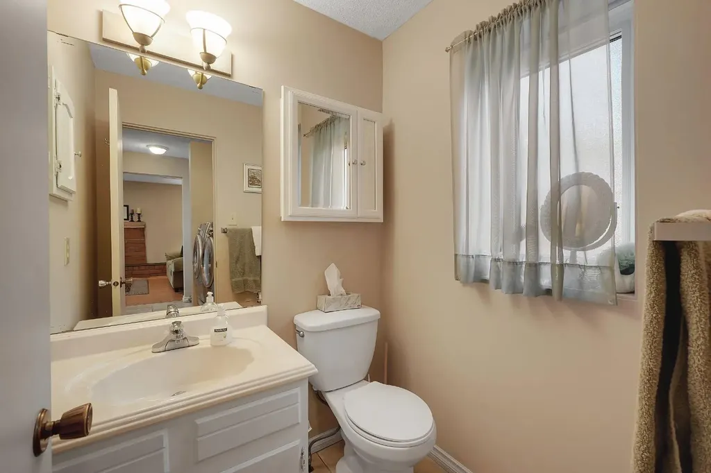 1102 Lake Christina Way SE Calgary AB T2J 2R3