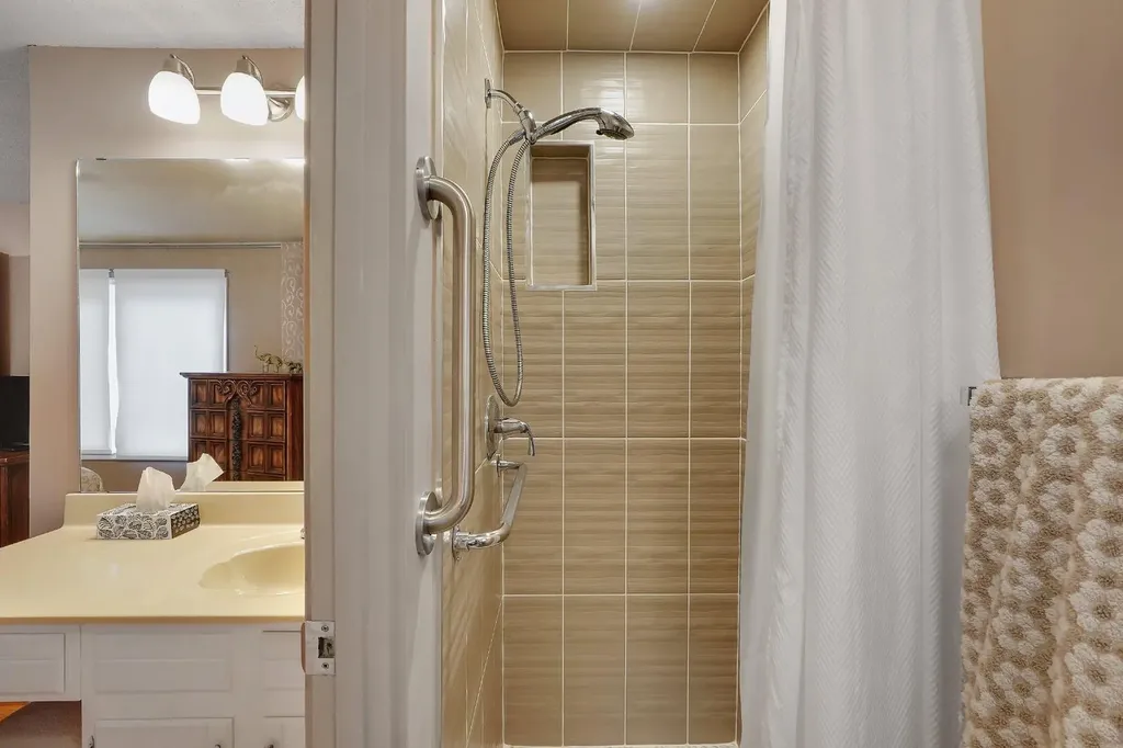 1102 Lake Christina Way SE Calgary AB T2J 2R3