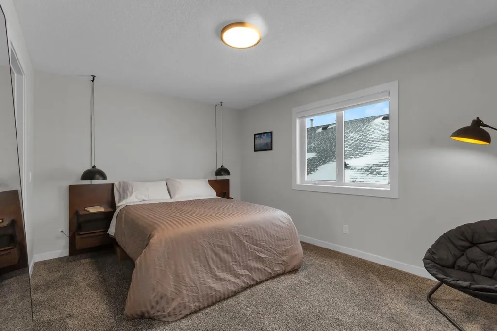 729 7th Canmore AB T1W 2C3