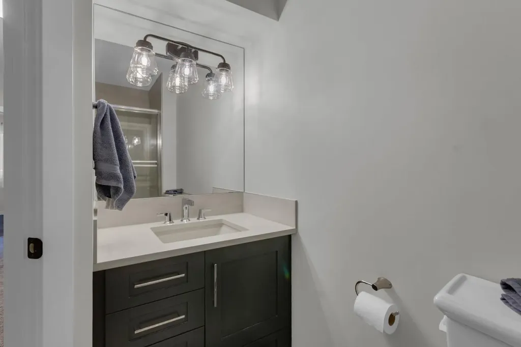 729 7th Canmore AB T1W 2C3