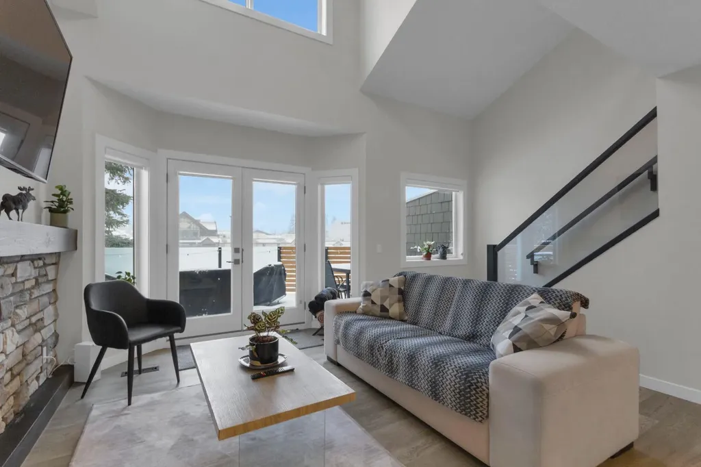729 7th Canmore AB T1W 2C3