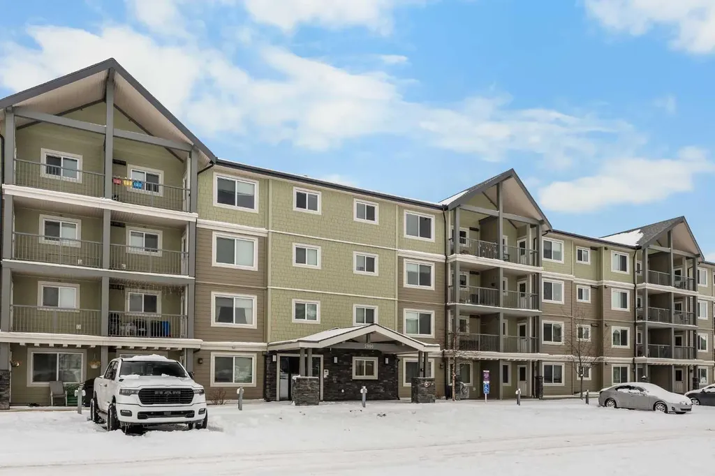 181 Skyview Ranch Manor NE Calgary AB T3N 0V2