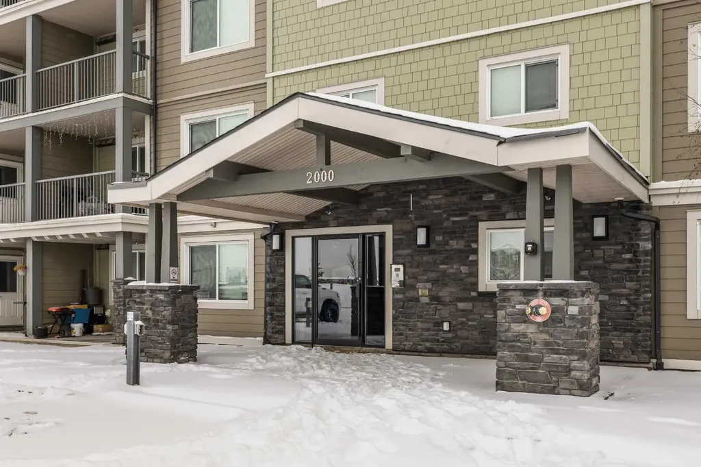 181 Skyview Ranch Manor NE Calgary AB T3N 0V2