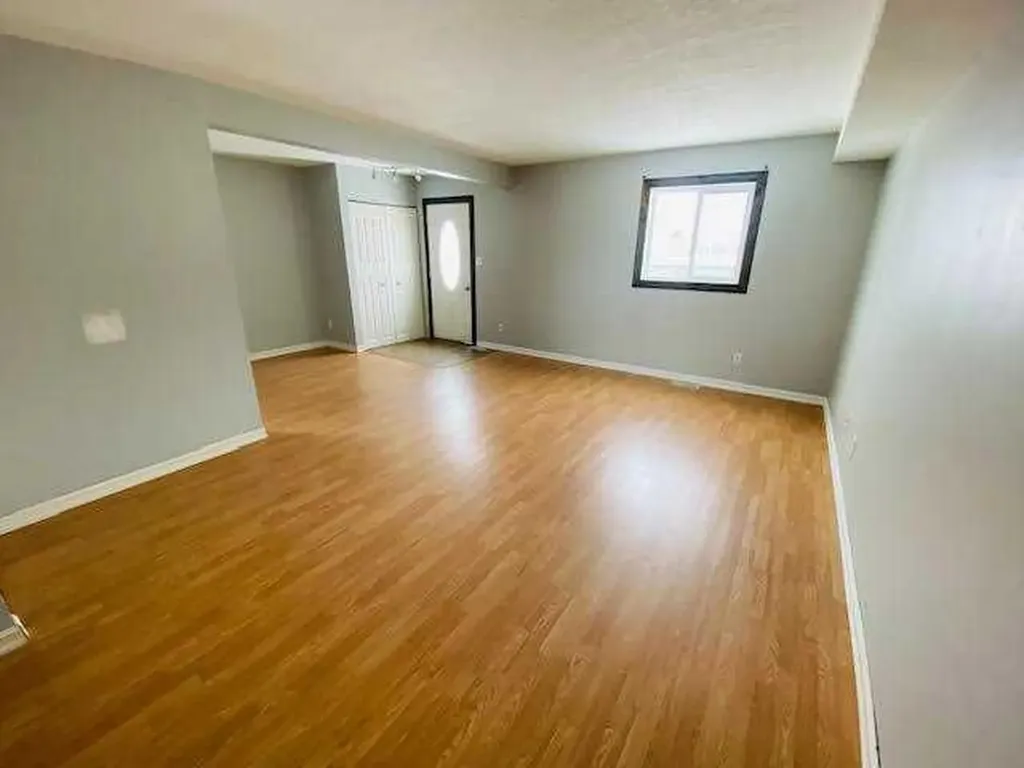 428 Boutin Avenue Hinton AB T7V 1A2