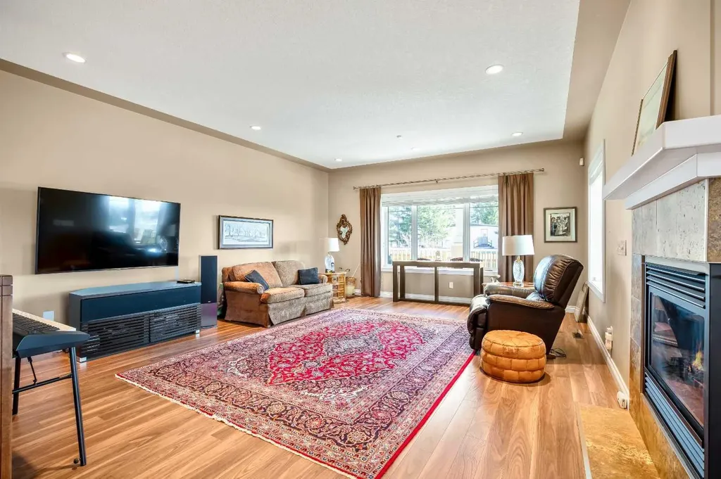 341 1 Avenue SE Diamond Valley AB T0L 0H0