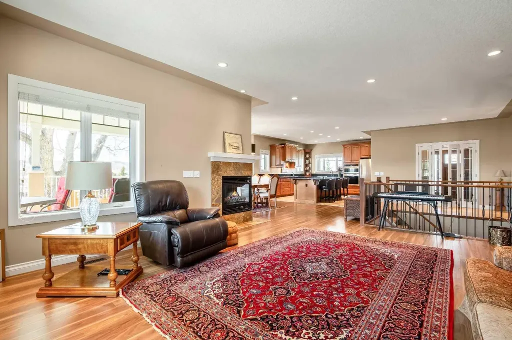 341 1 Avenue SE Diamond Valley AB T0L 0H0
