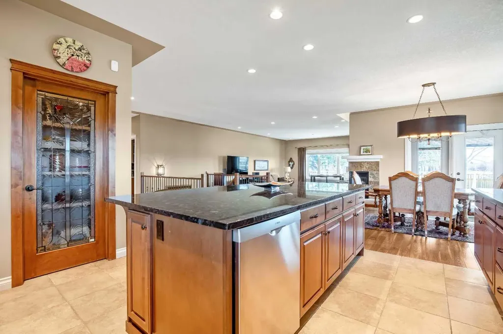 341 1 Avenue SE Diamond Valley AB T0L 0H0