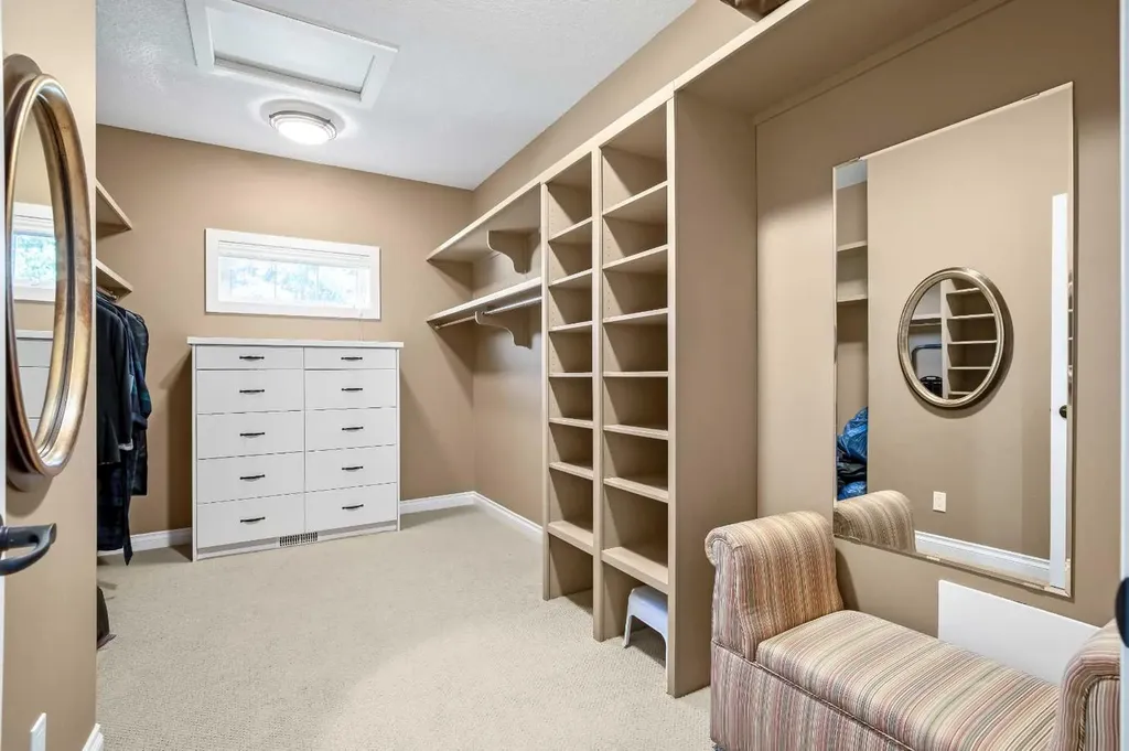 341 1 Avenue SE Diamond Valley AB T0L 0H0