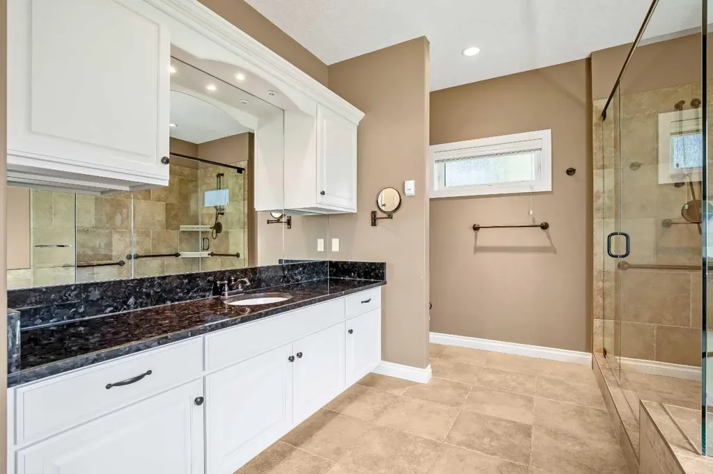 341 1 Avenue SE Diamond Valley AB T0L 0H0