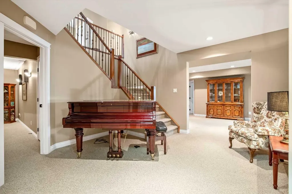 341 1 Avenue SE Diamond Valley AB T0L 0H0