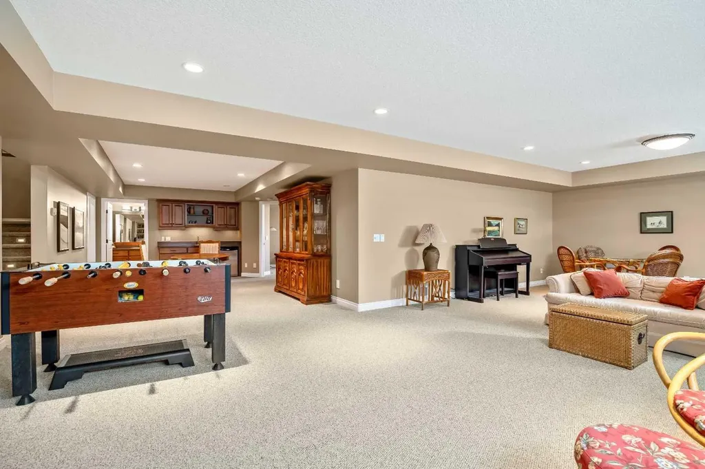 341 1 Avenue SE Diamond Valley AB T0L 0H0