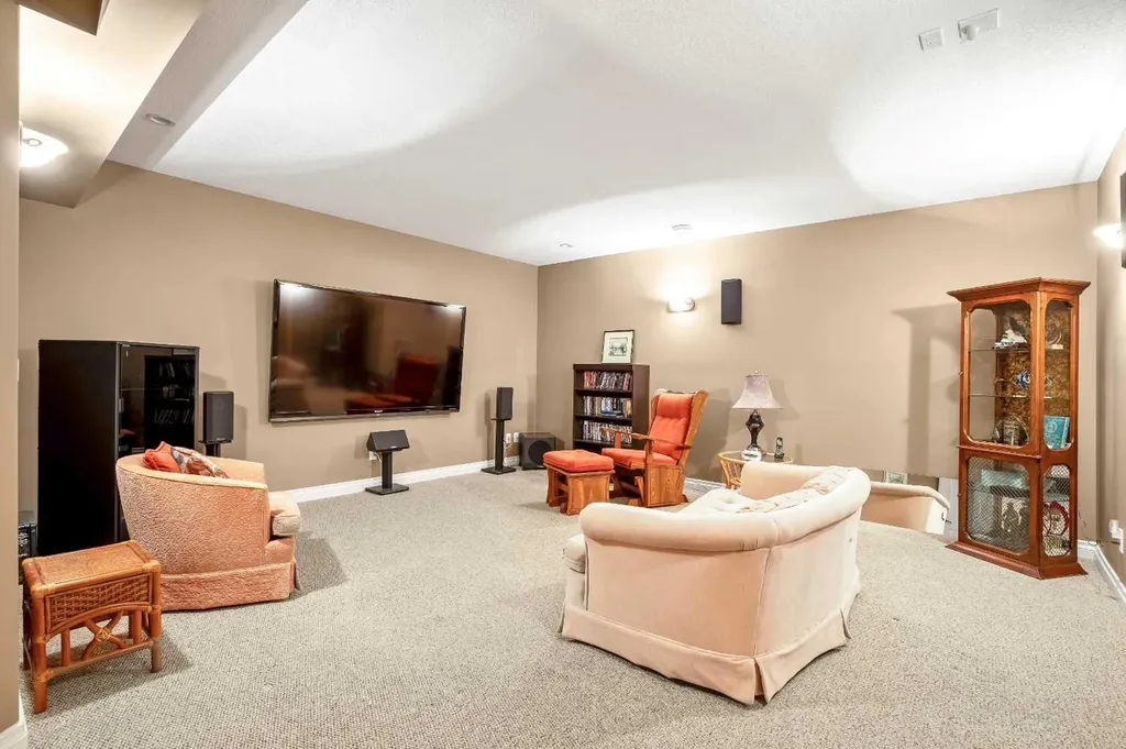 341 1 Avenue SE Diamond Valley AB T0L 0H0