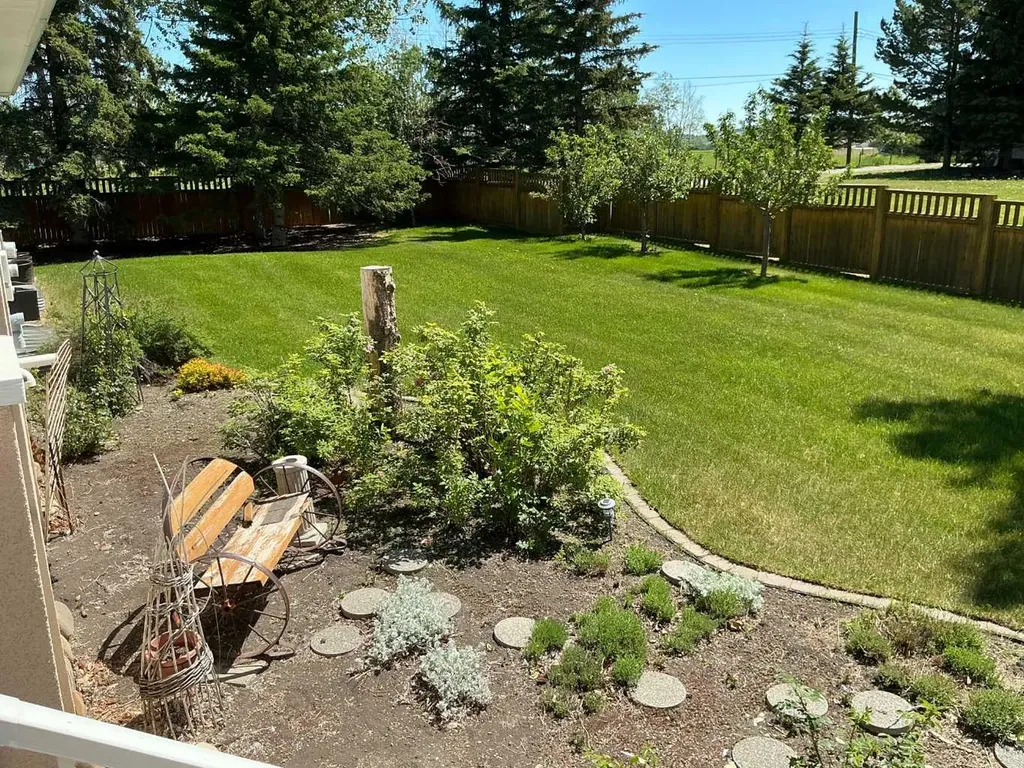 341 1 Avenue SE Diamond Valley AB T0L 0H0
