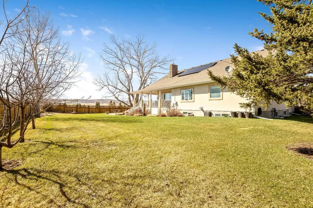 341 1 Avenue SE Diamond Valley AB T0L 0H0