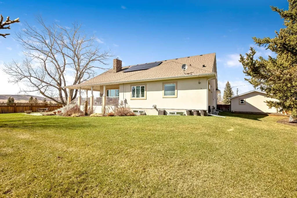 341 1 Avenue SE Diamond Valley AB T0L 0H0