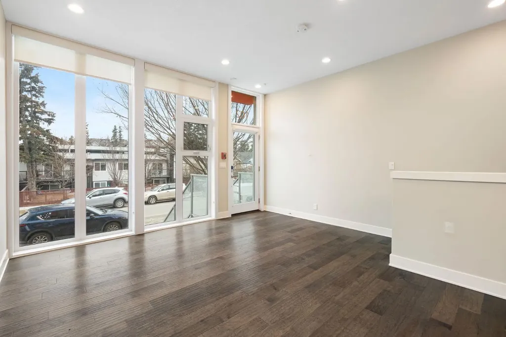 1808 27 Avenue SW Calgary AB T2T 1H1