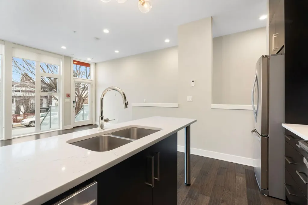 1808 27 Avenue SW Calgary AB T2T 1H1