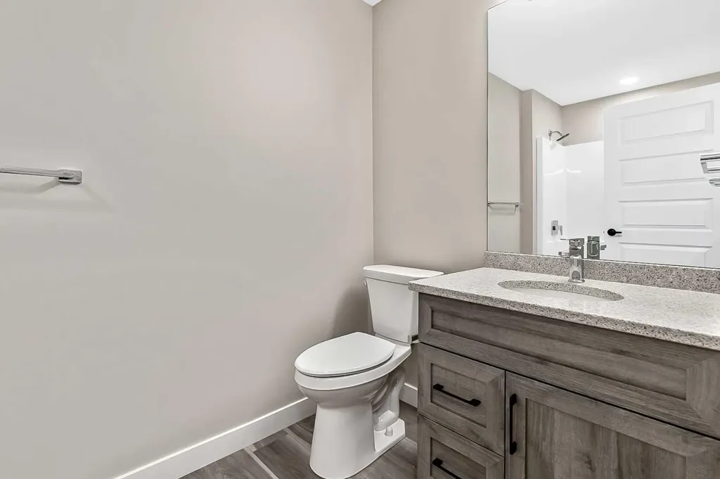 97 Station Drive Sylvan Lake AB T4S 0S6