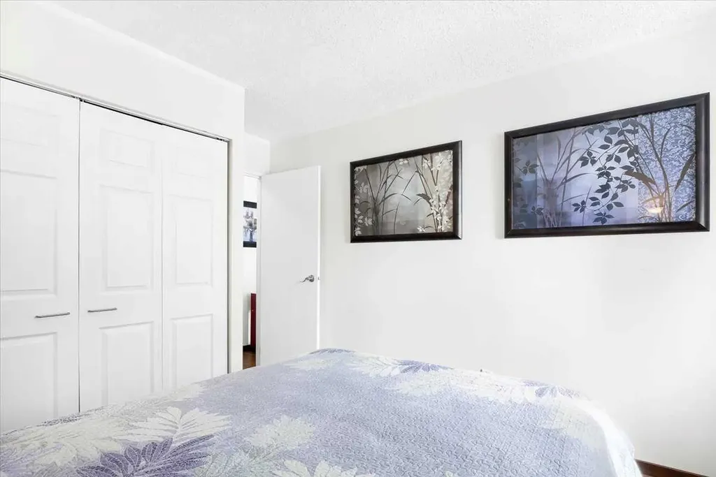 339 13 Avenue SW Calgary AB T2R 0K3