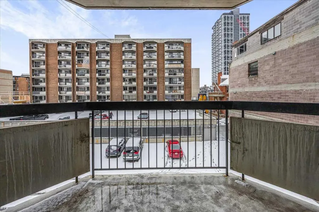 339 13 Avenue SW Calgary AB T2R 0K3