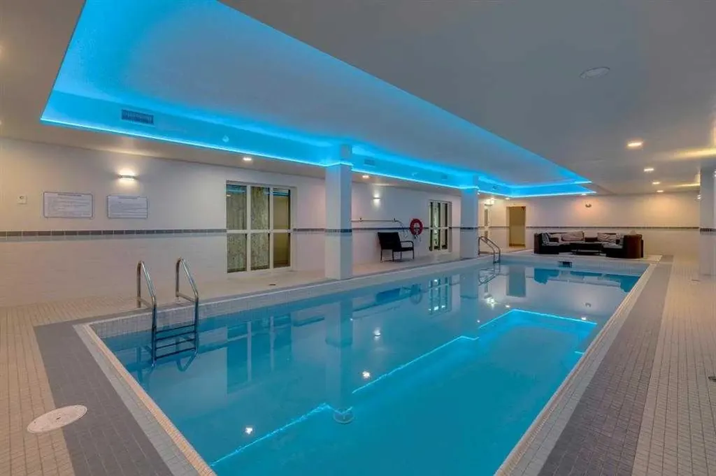 339 13 Avenue SW Calgary AB T2R 0K3