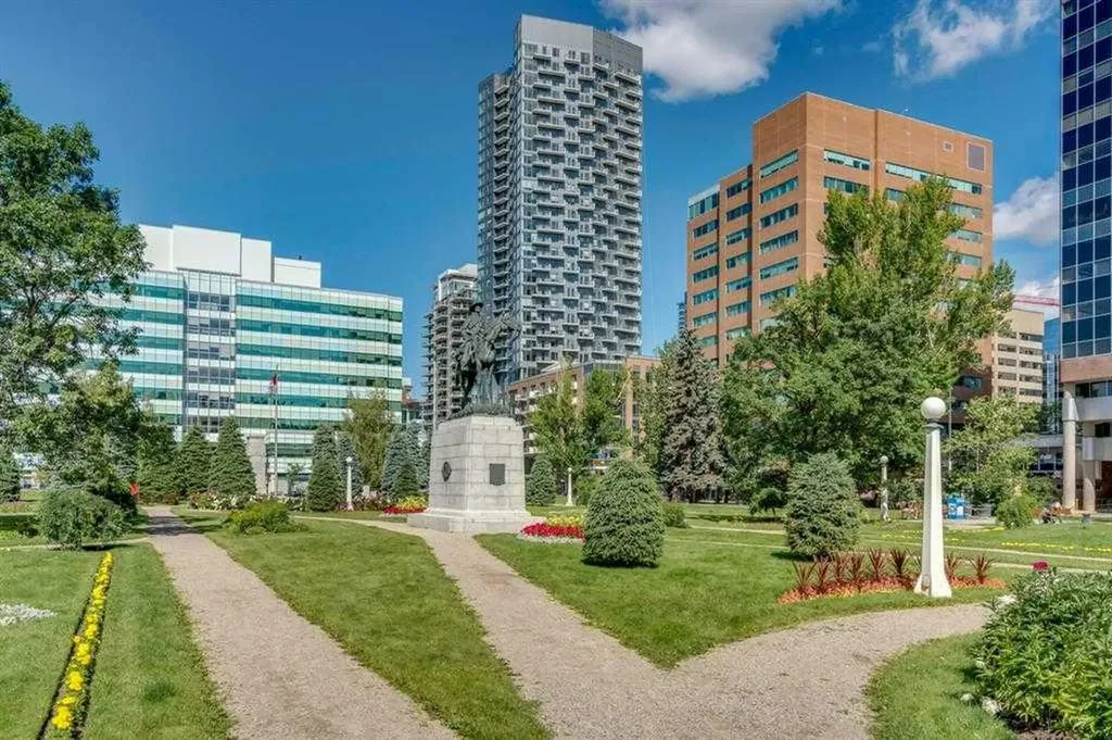 339 13 Avenue SW Calgary AB T2R 0K3