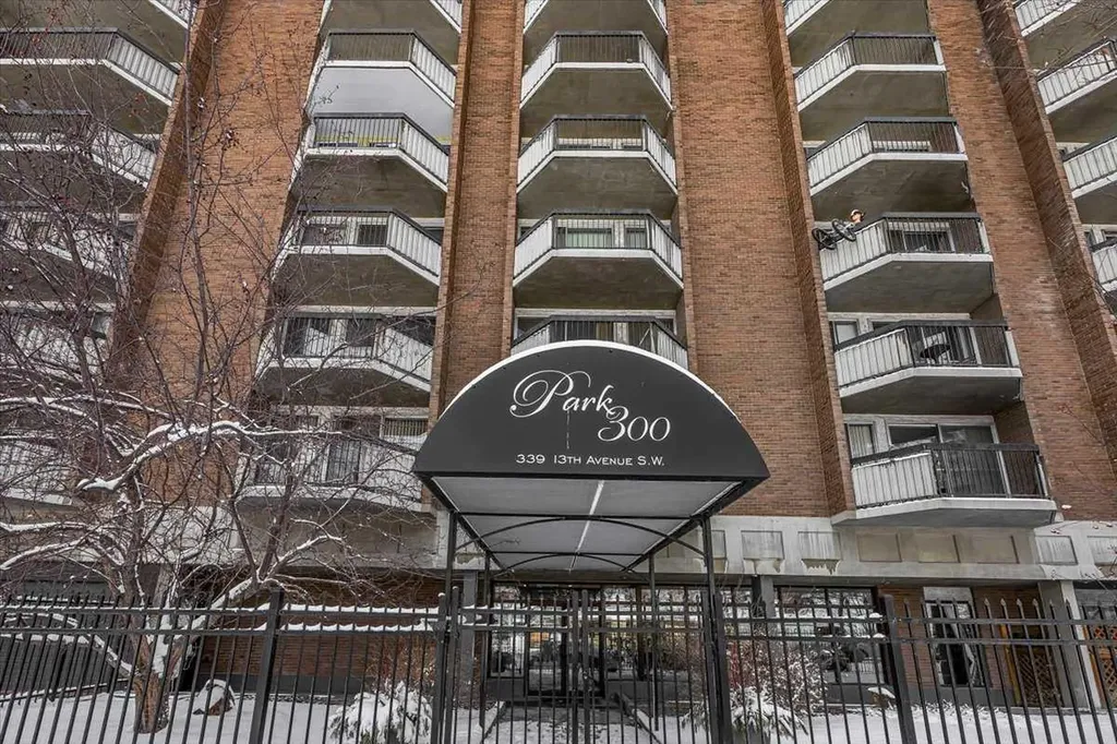 339 13 Avenue SW Calgary AB T2R 0K3