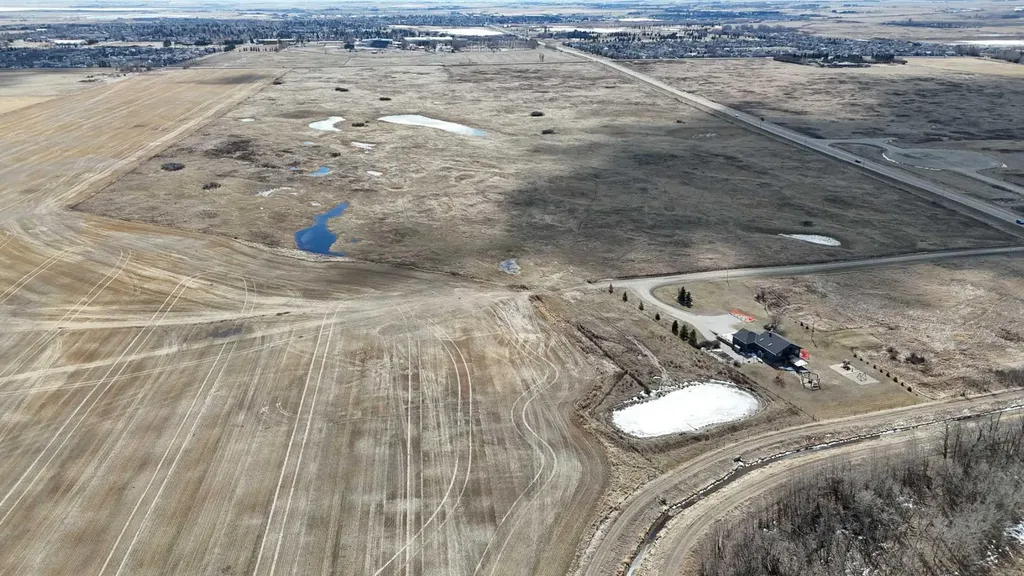 4;25;24;26;SW Township Road 244 Strathmore AB T0J1Y0