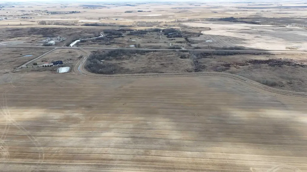4;25;24;26;SW Township Road 244 Strathmore AB T0J1Y0