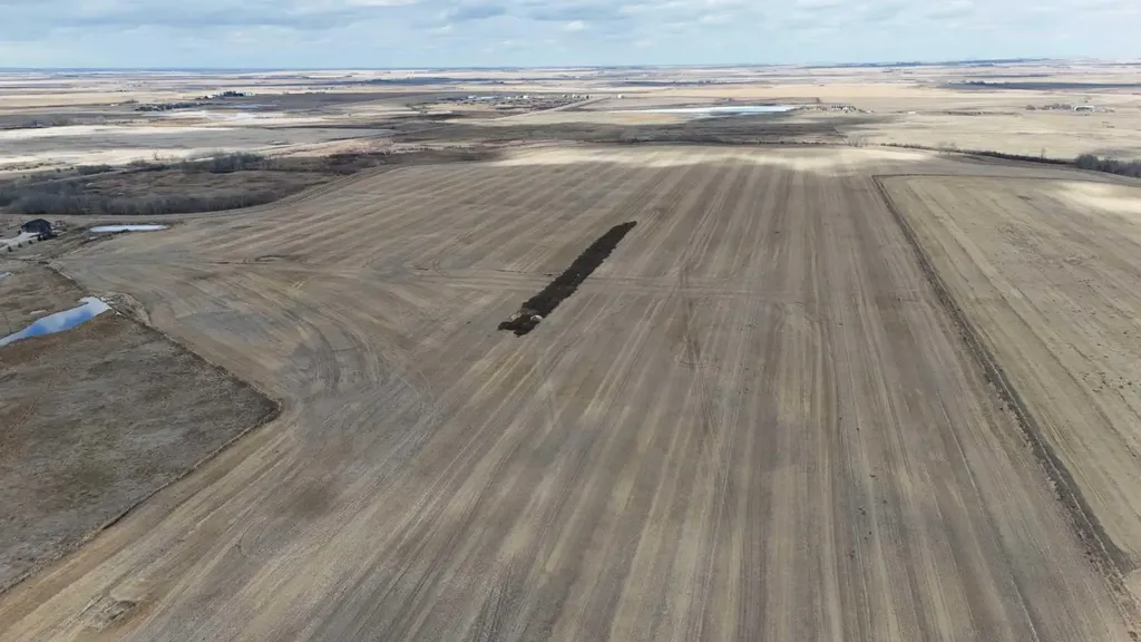 4;25;24;26;SW Township Road 244 Strathmore AB T0J1Y0
