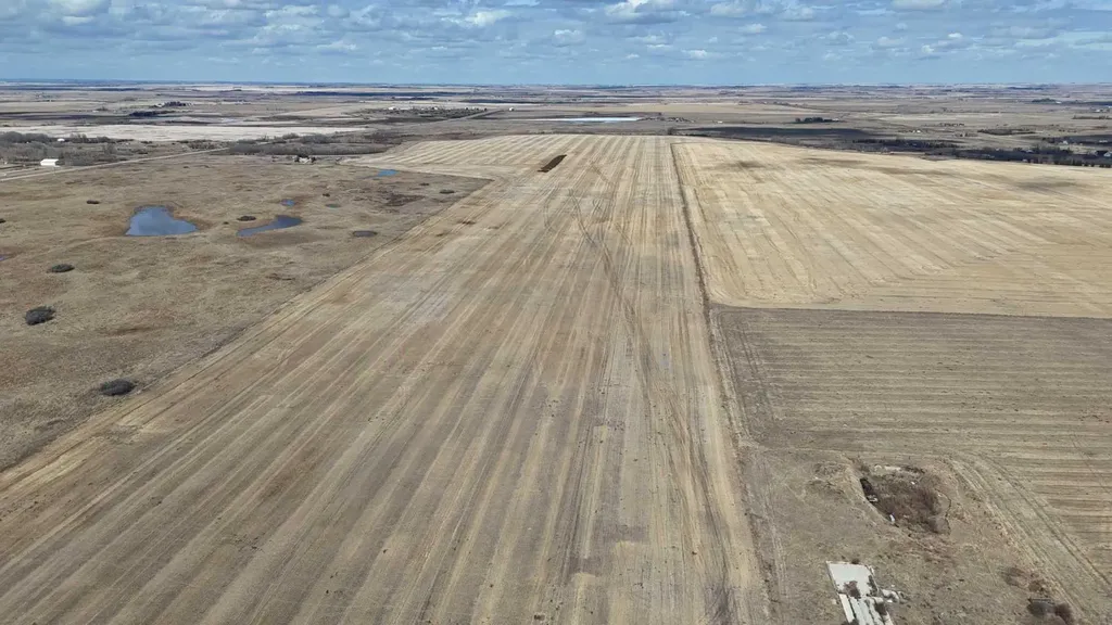 4;25;24;26;SW Township Road 244 Strathmore AB T0J1Y0