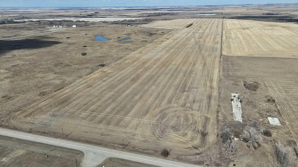 4;25;24;26;SW Township Road 244 Strathmore AB T0J1Y0