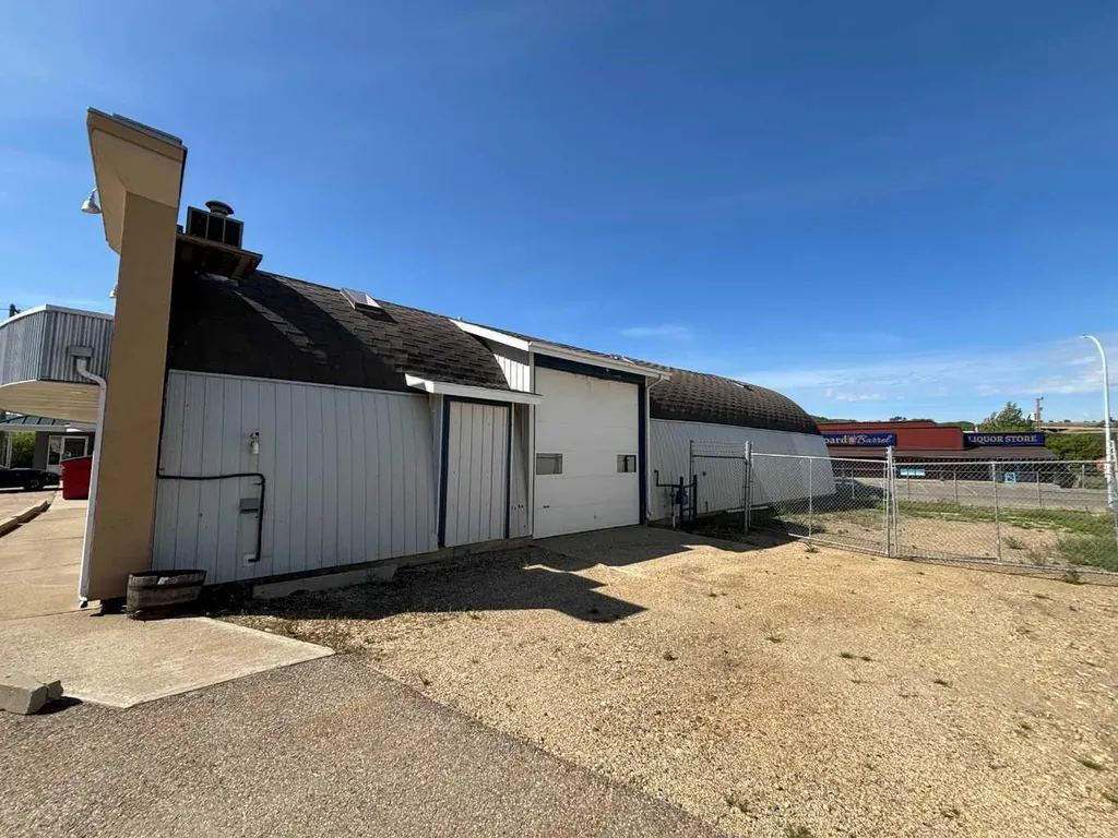 9608 96 Street Peace River AB T8S 1S4