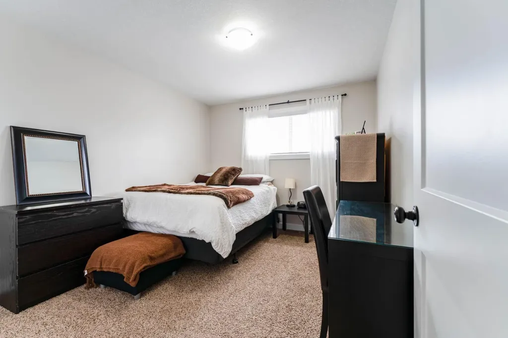 248 5 Street Drumheller AB T0J 2E0