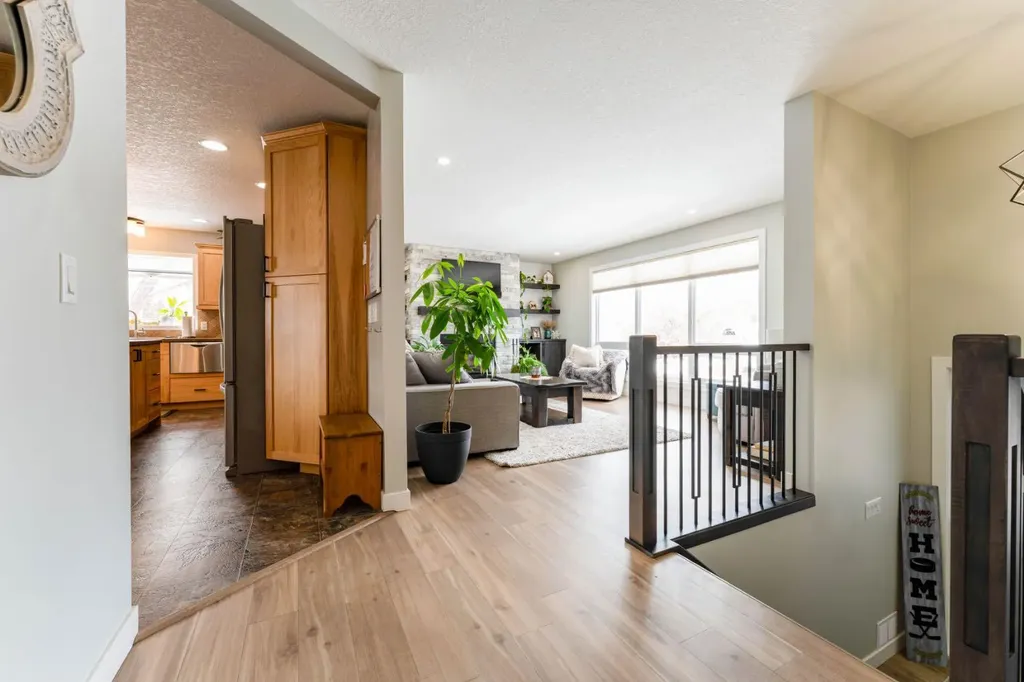 248 5 Street Drumheller AB T0J 2E0