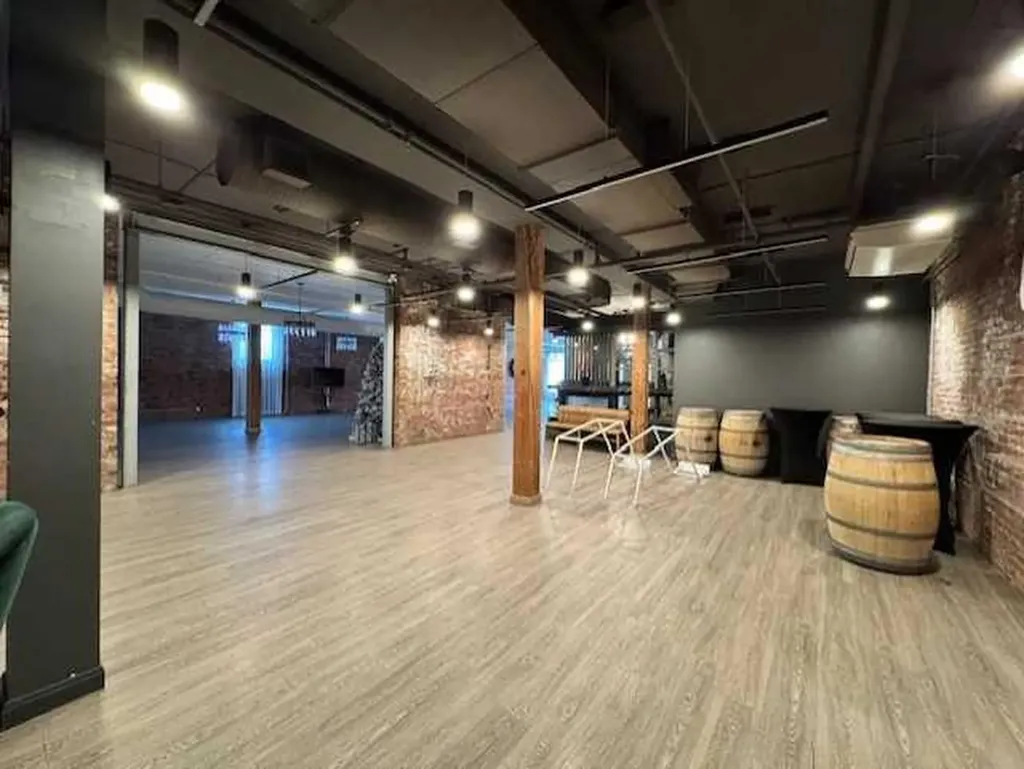 1018 Macleod Trail SE Calgary AB T2G 2M7