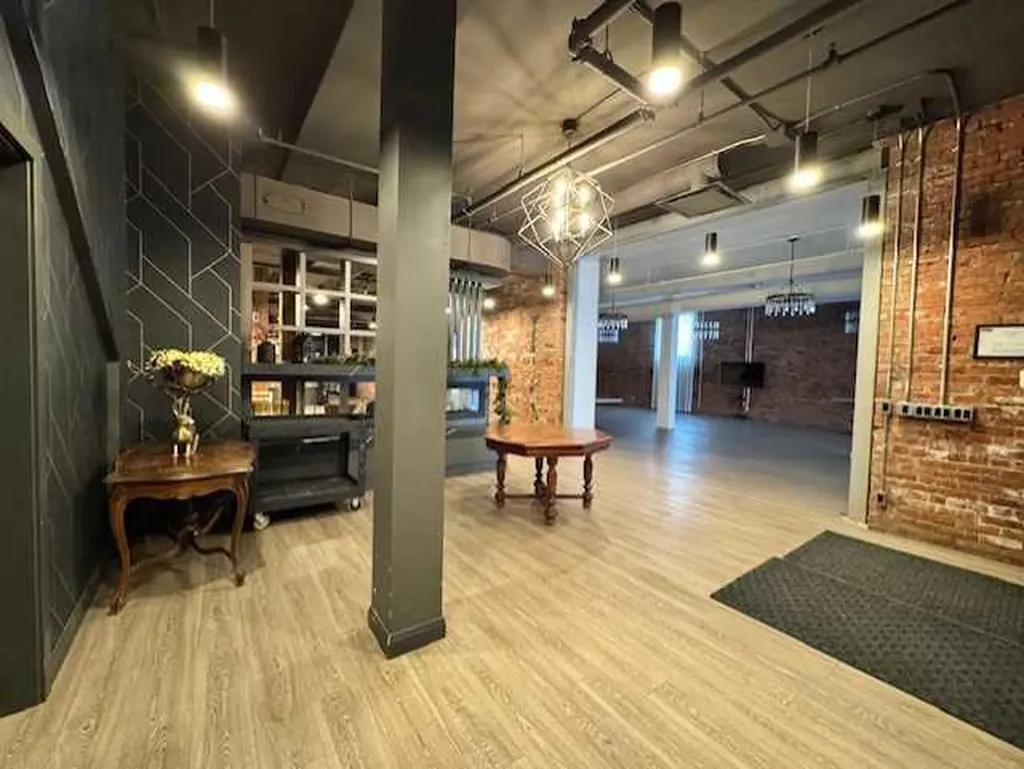 1018 Macleod Trail SE Calgary AB T2G 2M7
