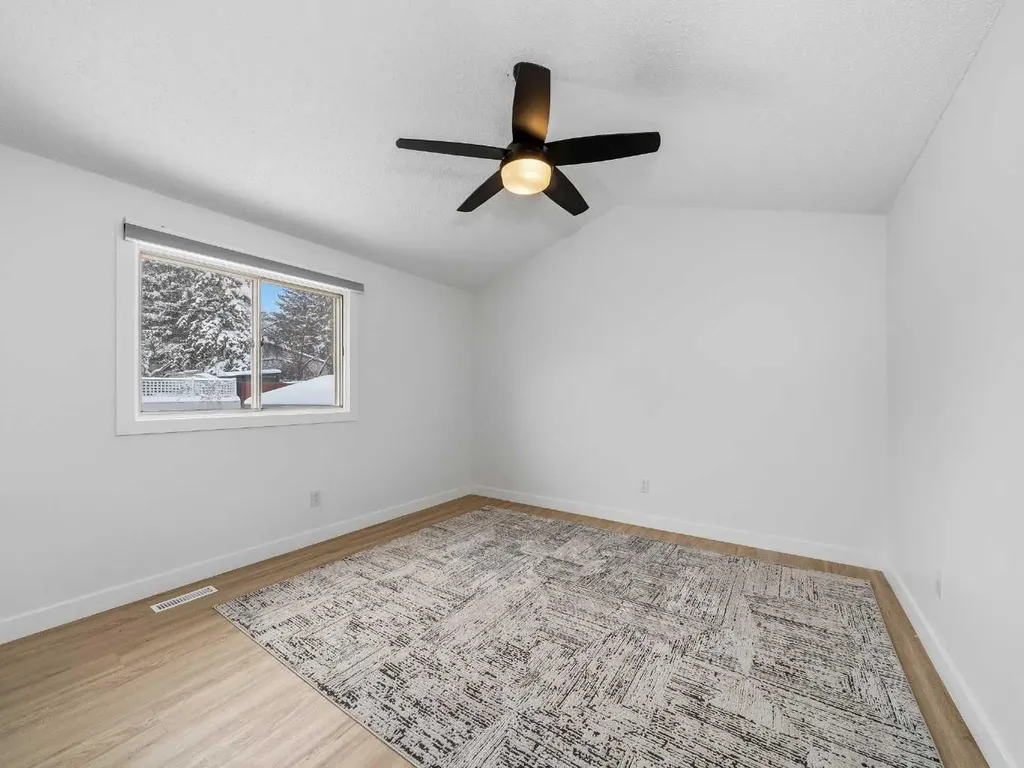 7723 Hunterview Drive NW Calgary AB T2K 4P8