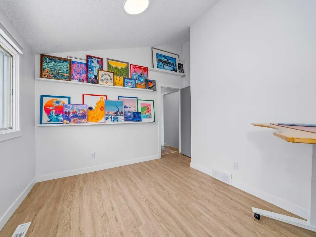 7723 Hunterview Drive NW Calgary AB T2K 4P8