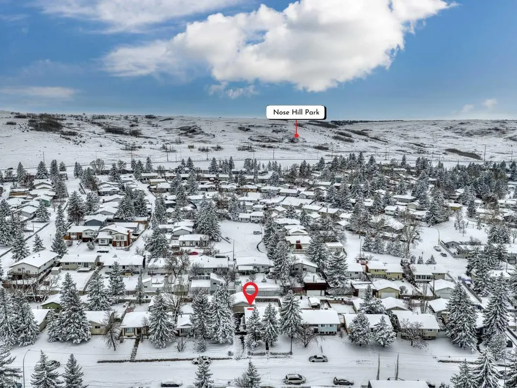 7723 Hunterview Drive NW Calgary AB T2K 4P8