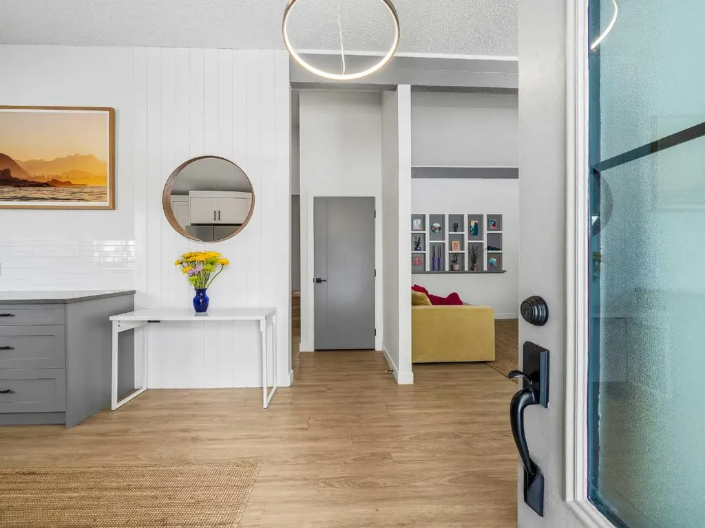 7723 Hunterview Drive NW Calgary AB T2K 4P8