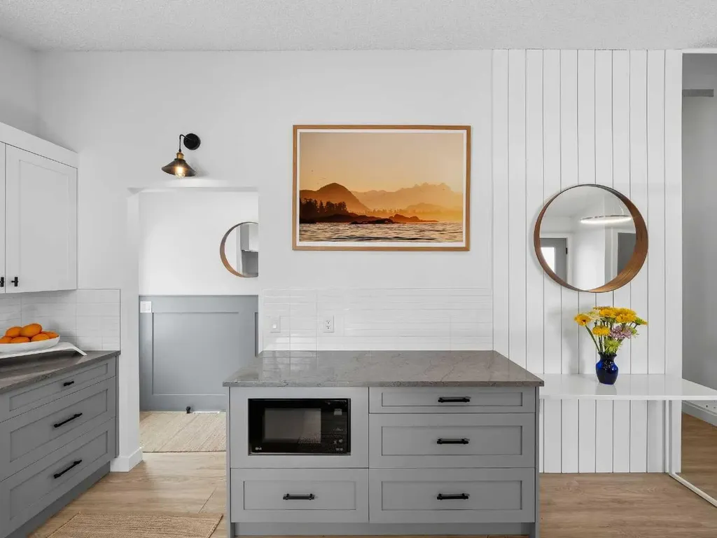 7723 Hunterview Drive NW Calgary AB T2K 4P8