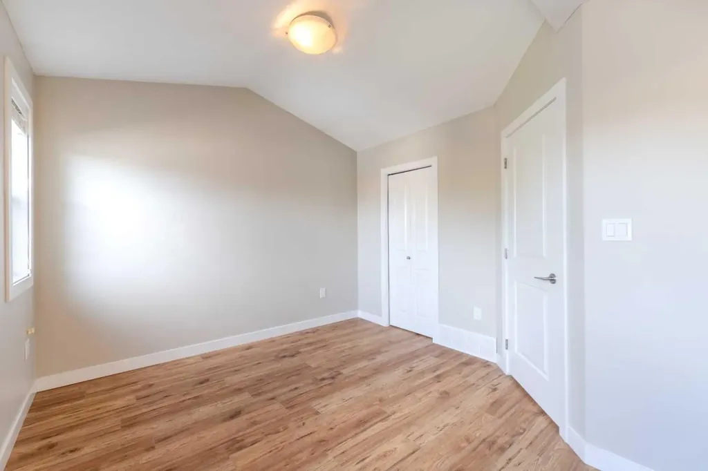 10204 113 Avenue NW Edmonton AB T5G 0W9