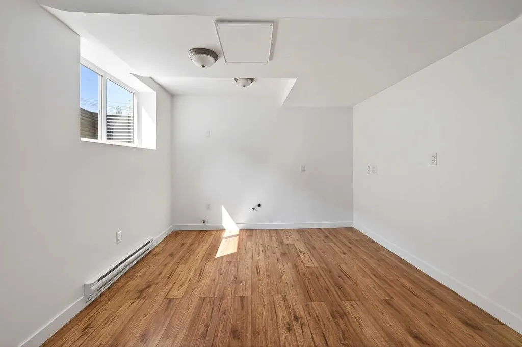10204 113 Avenue NW Edmonton AB T5G 0W9