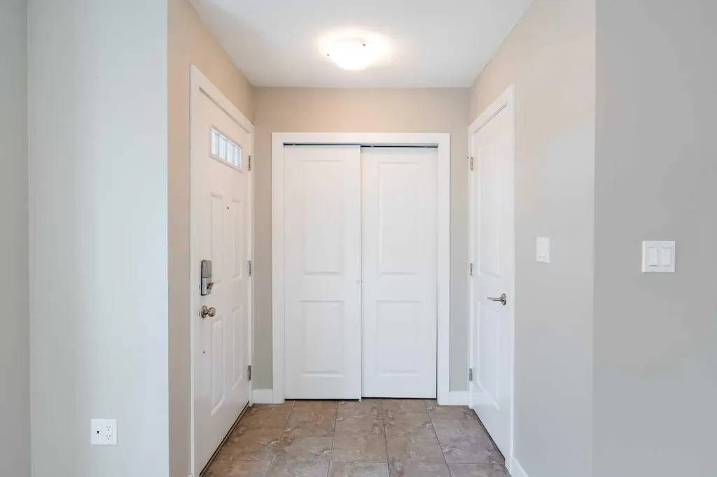 10204 113 Avenue NW Edmonton AB T5G 0W9
