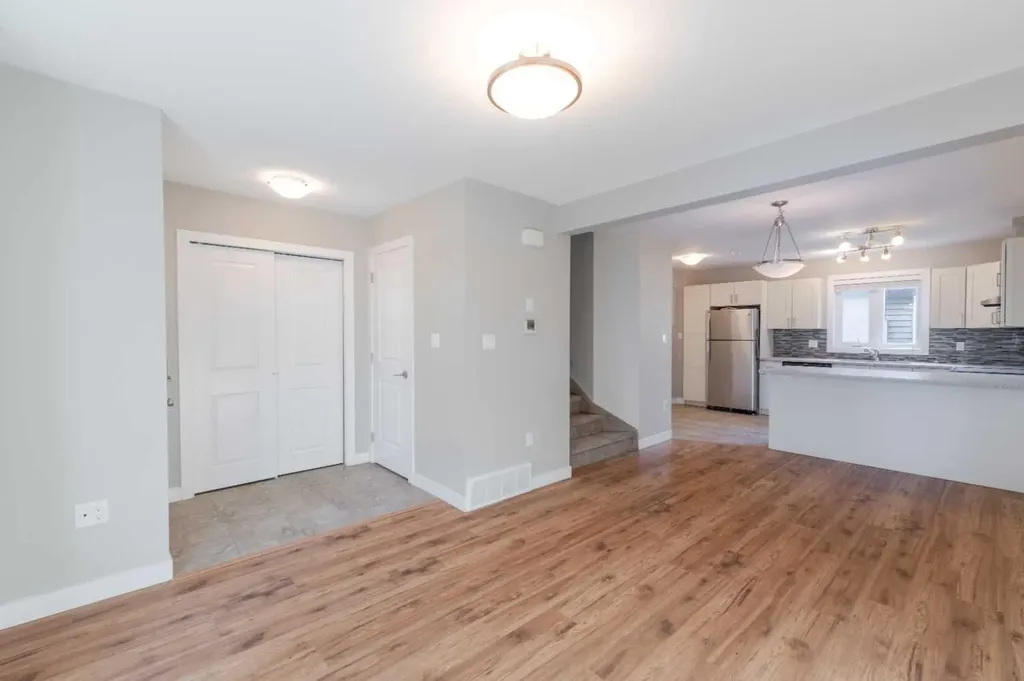 10204 113 Avenue NW Edmonton AB T5G 0W9