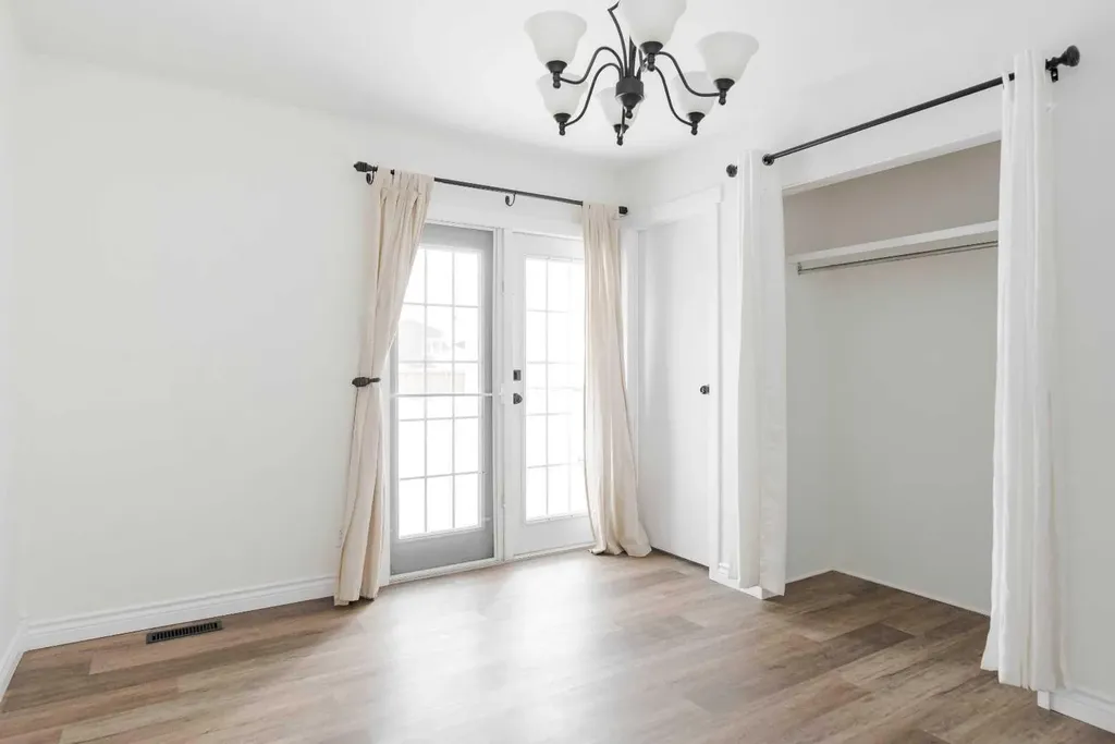 209 Woodland Drive Fort Mcmurray AB T9K1A4