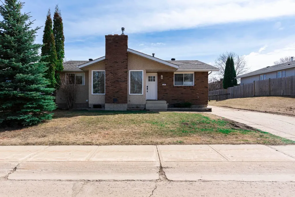 209 Woodland Drive Fort Mcmurray AB T9K1A4