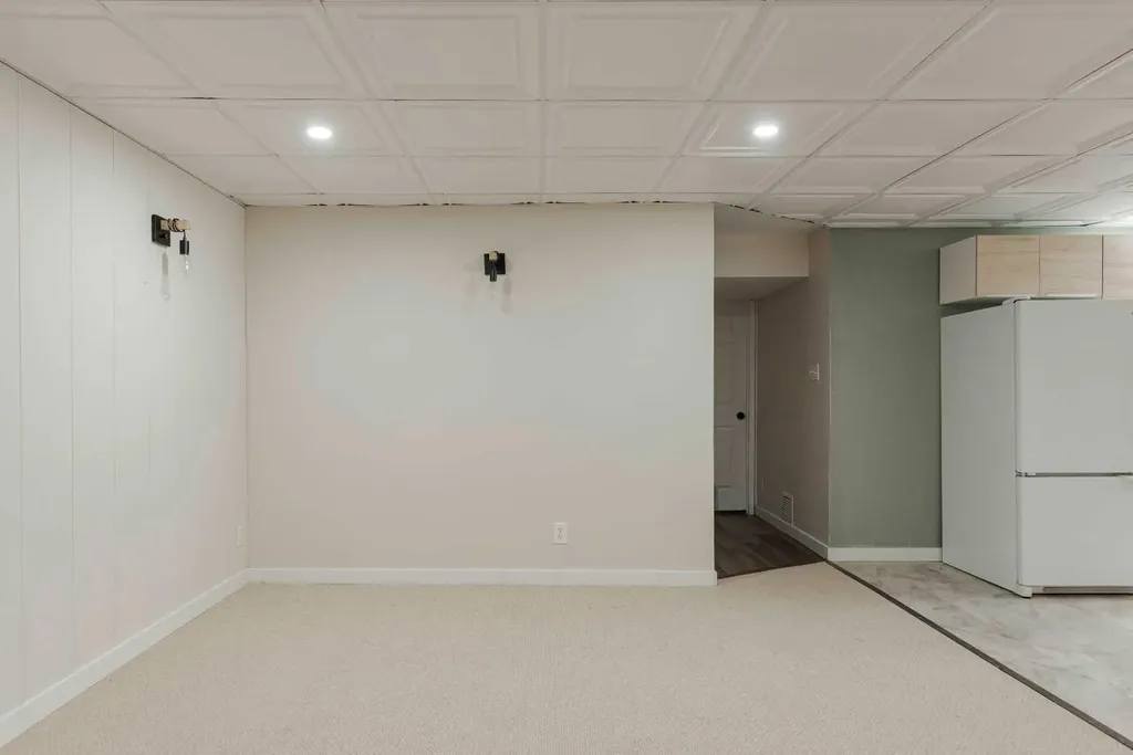 209 Woodland Drive Fort Mcmurray AB T9K1A4